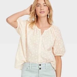 Universal Thread Cream Floral Puff Sleeve Button Down Short Sleeve Blouse Top